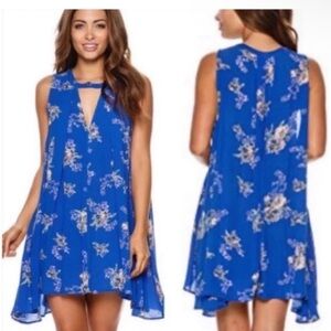 Sleeveless Royal Blue Floral Keyhole Swing Top